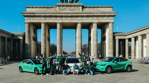 EU - MisterGreen - Berlin brandenburger tor MisterGreen Model Y small-26